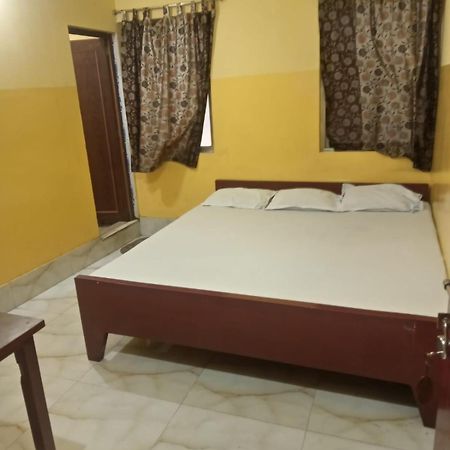Hotel Narendra Niketan Kalkuta Zewnętrze zdjęcie