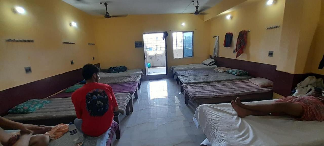 Hotel Narendra Niketan Kalkuta Zewnętrze zdjęcie