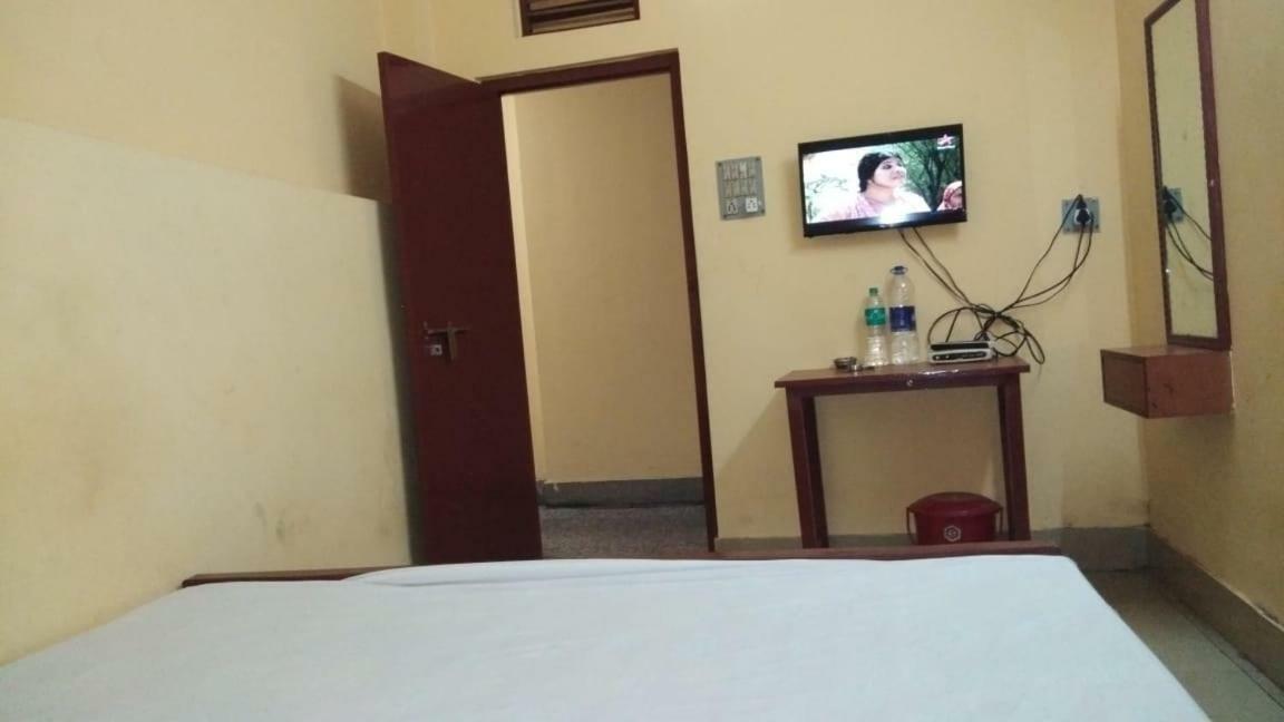 Hotel Narendra Niketan Kalkuta Zewnętrze zdjęcie