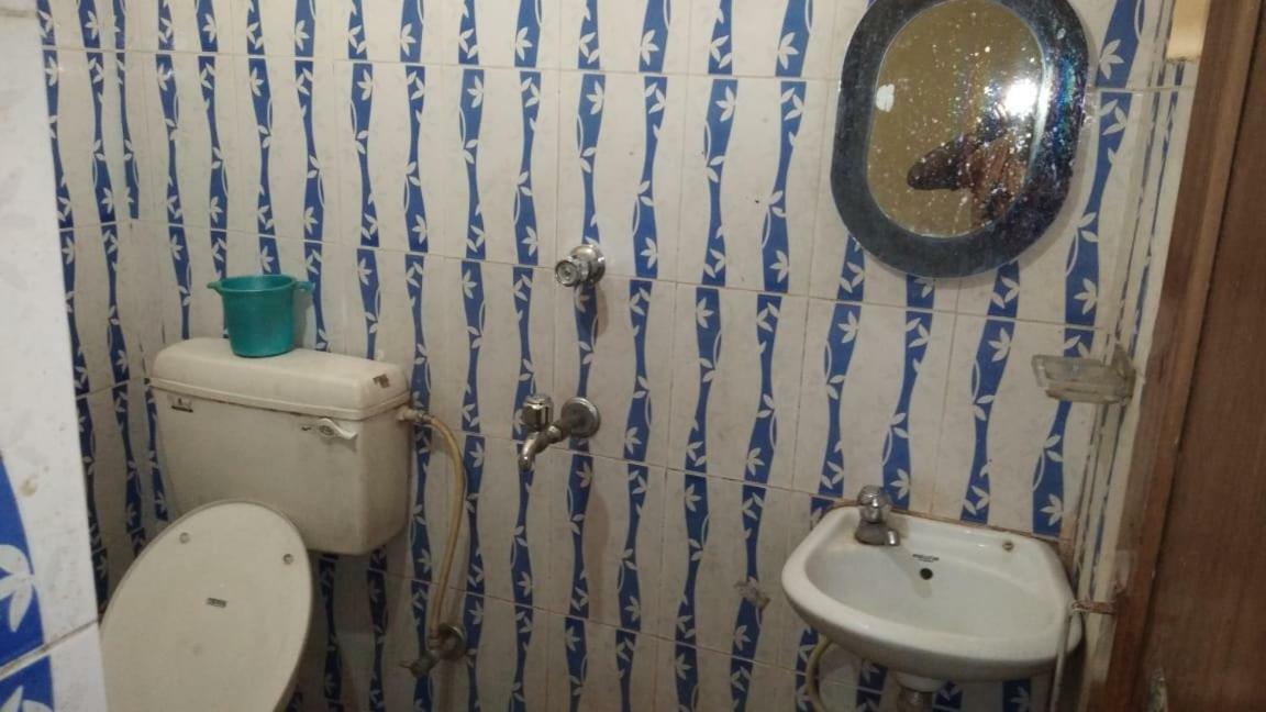 Hotel Narendra Niketan Kalkuta Zewnętrze zdjęcie
